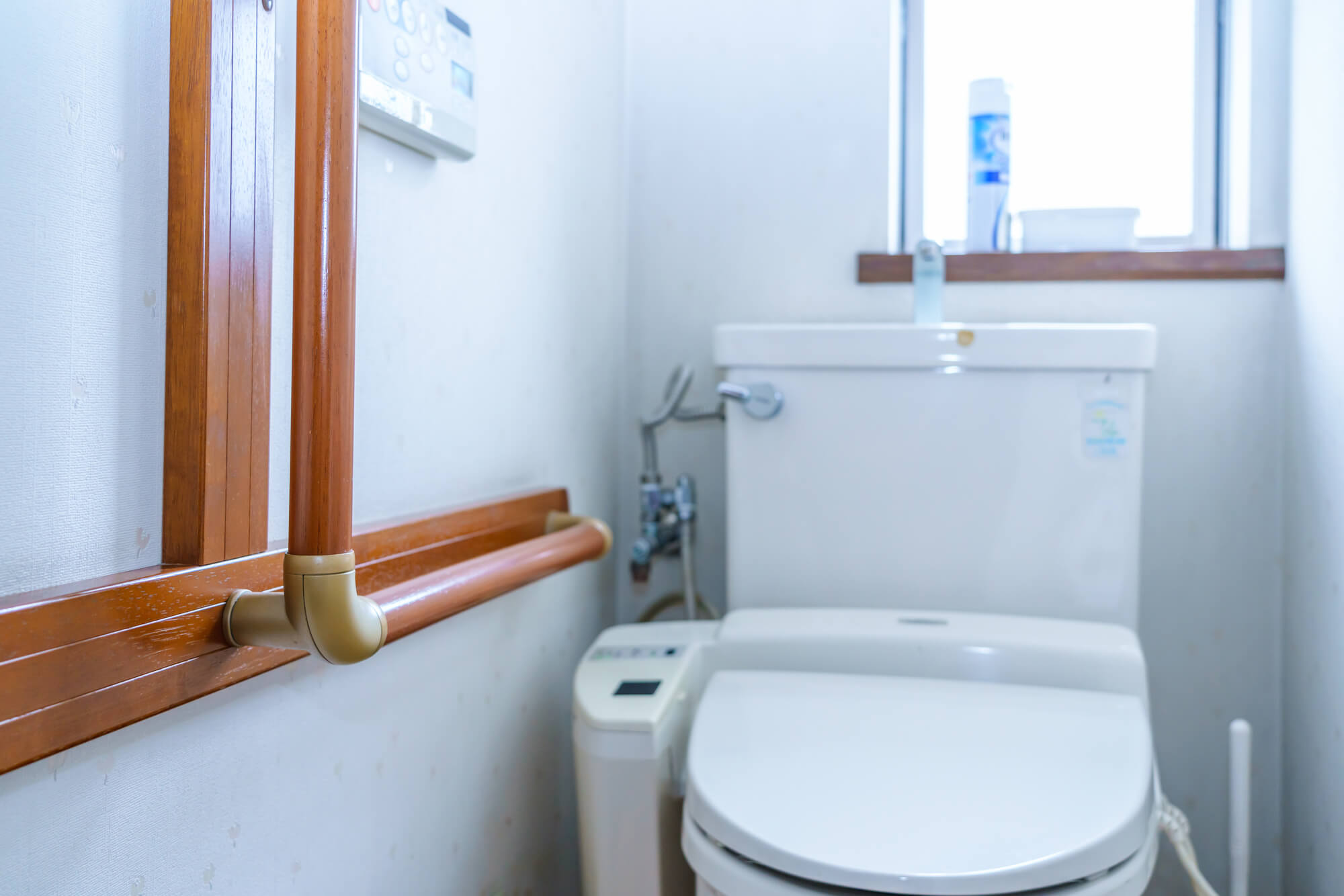 介助者にとってもトイレでのサポートは負担が大きい