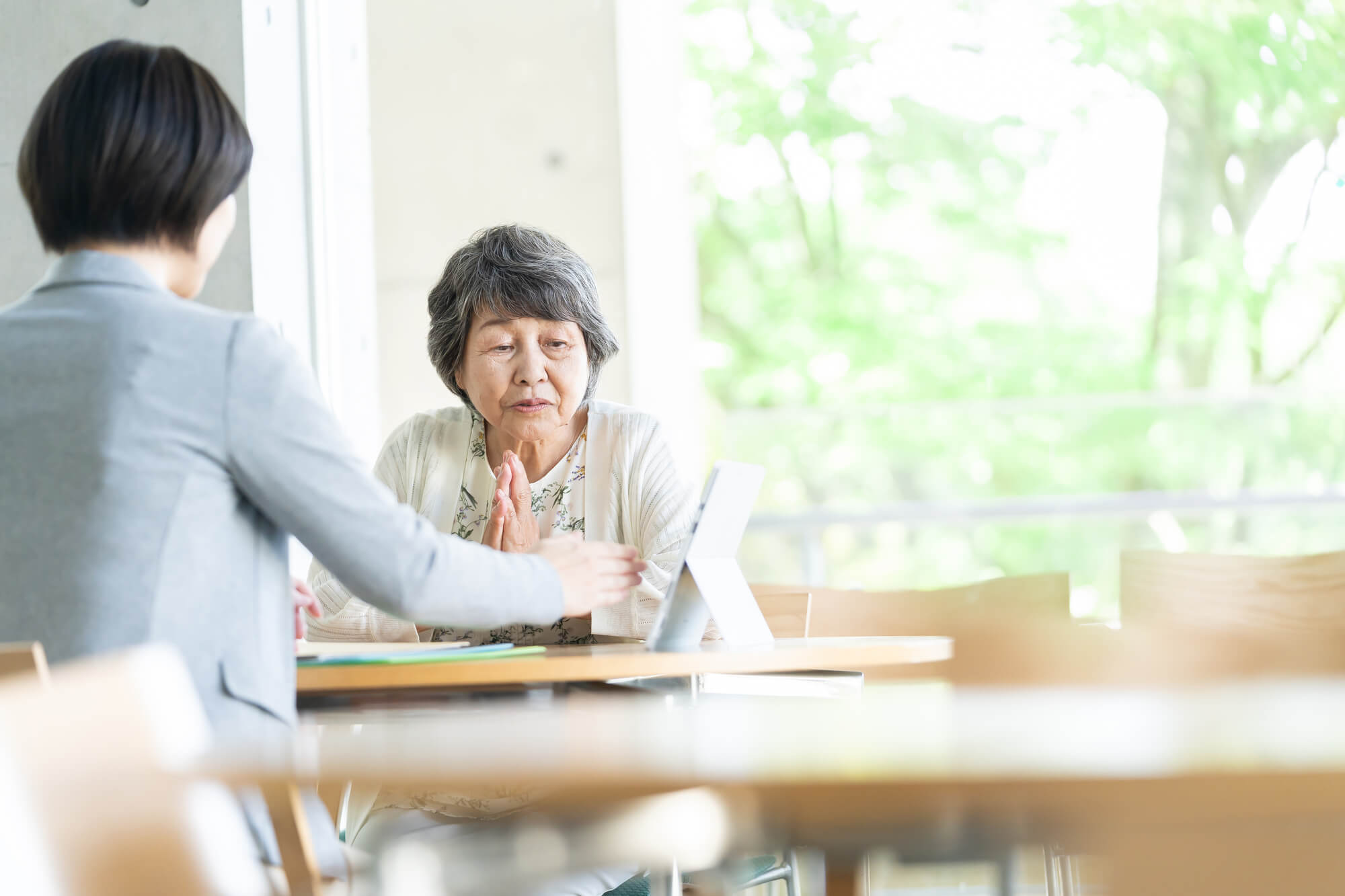 実際の利用者に適した手すりを選ぶ